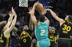 华体会体育-黄蜂队利用主场之利击败马刺队