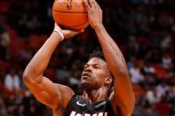 华体会国米赞助商-新疆队横扫国王，字母哥带队取胜