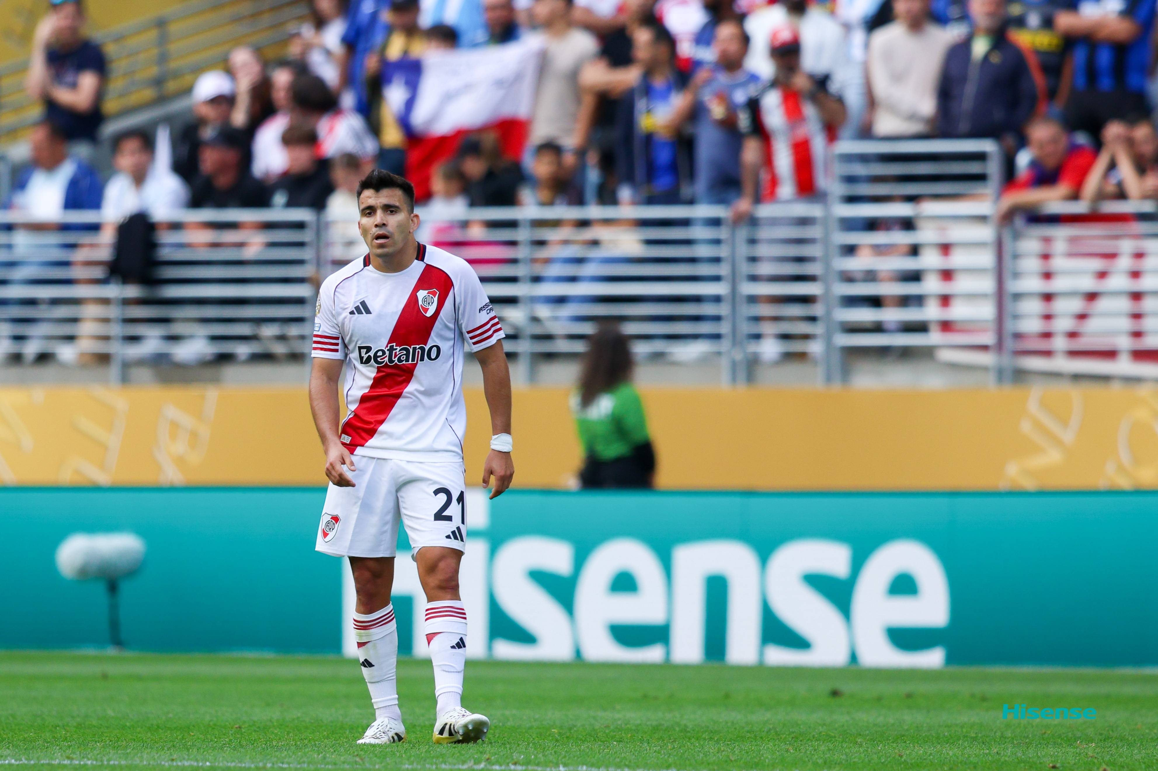 巴西选手迎战压力，勇夺胜利