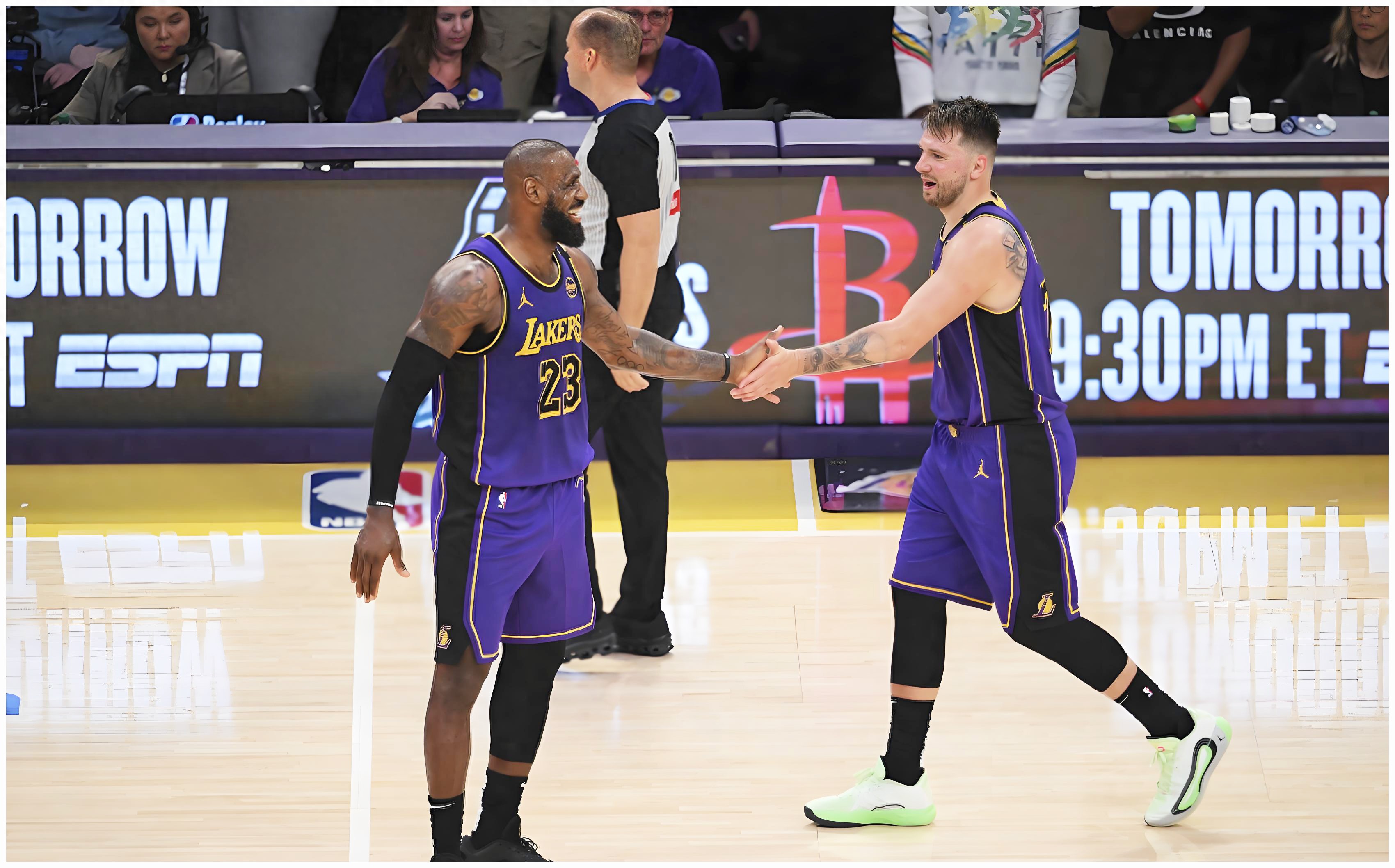 猛龙险胜尼克斯，取得五连胜