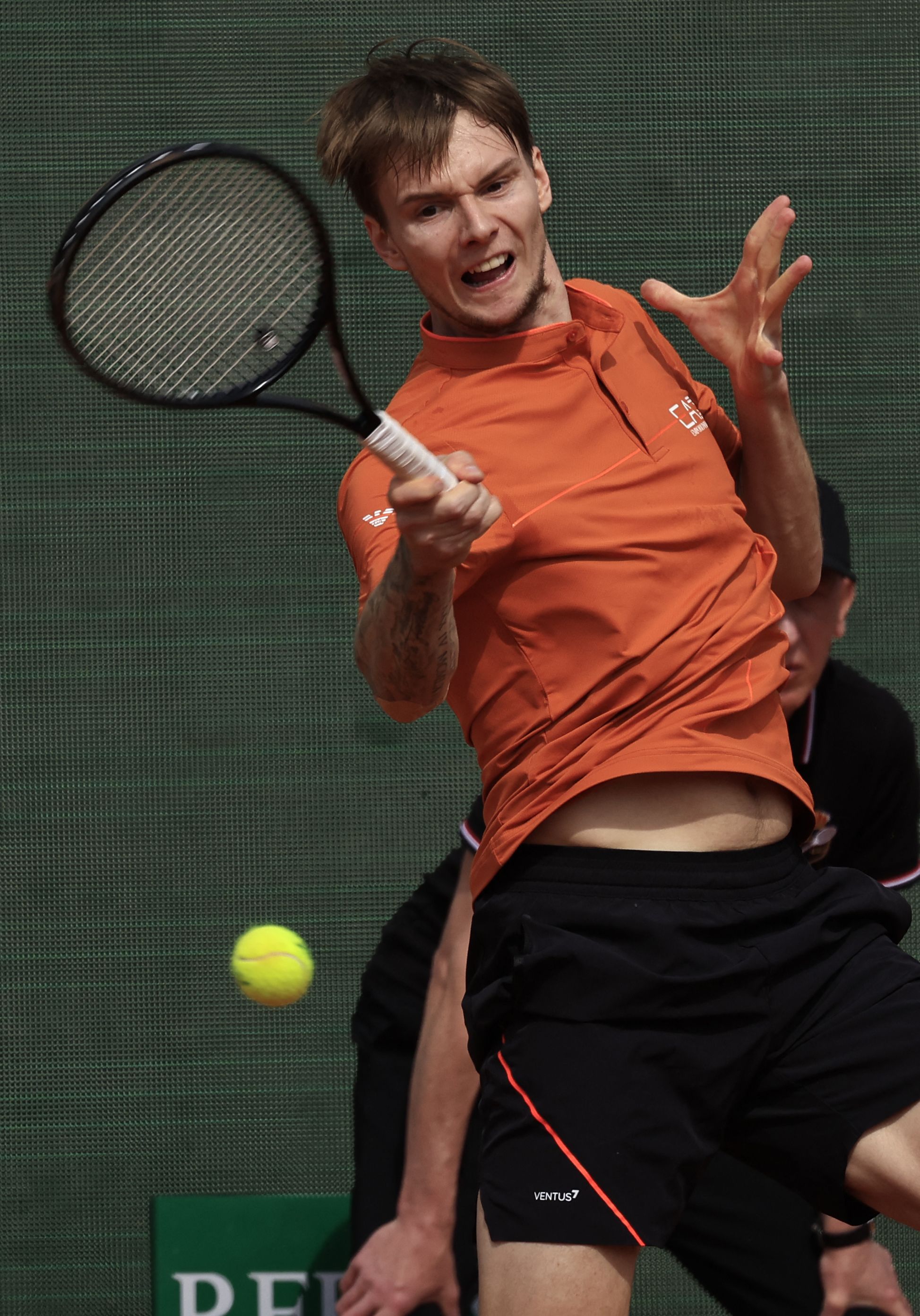 蒙特卡洛大师赛翻盘戴维斯杯，兹维列夫惊艳四座的简单介绍